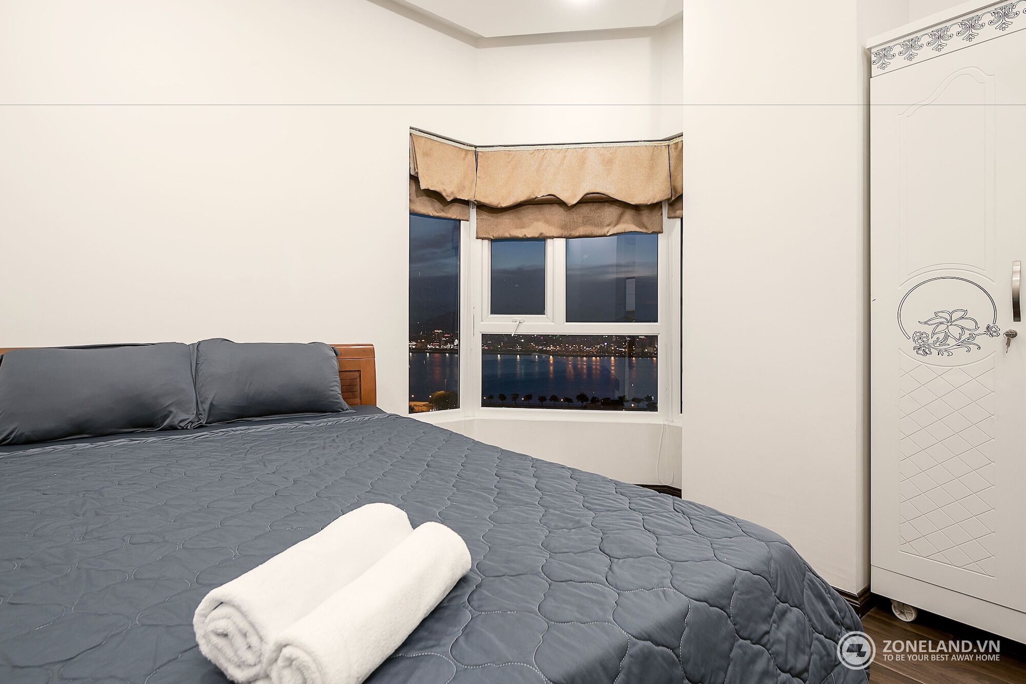 Zoneland Apartments - Monarchy Riverside Son Tra Екстериор снимка